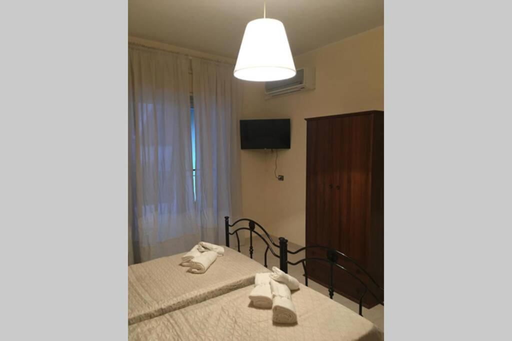 Appartement Casa Vacanze, A Due Passi Da Taormina à Letojanni Extérieur photo